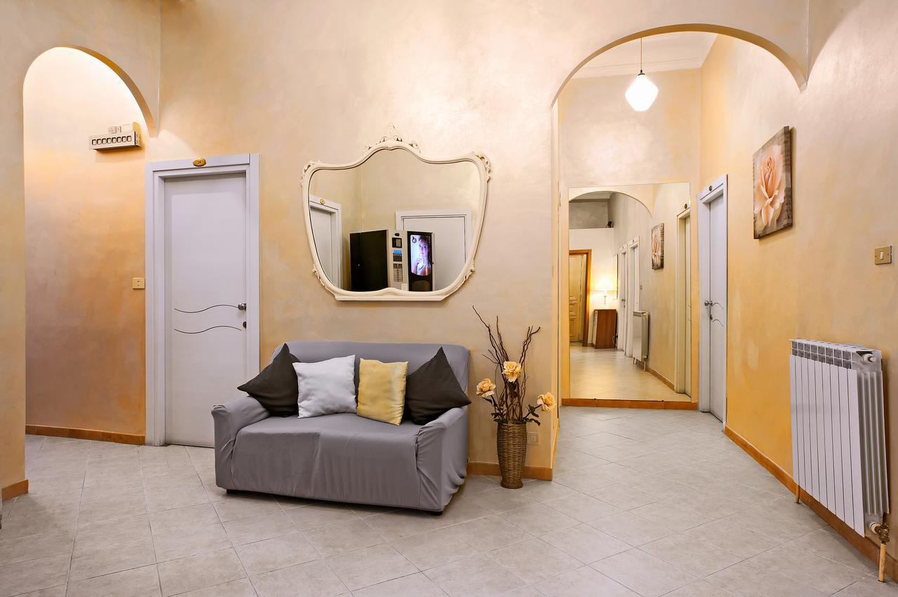 Via Marsaglia Rooms Sanremo Eksteriør billede